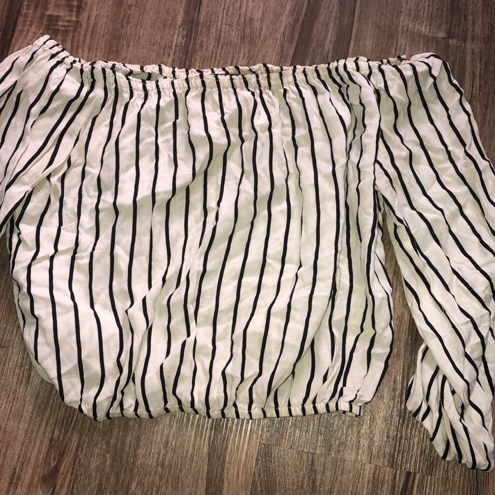 brandy melville off the shoulder cropped top